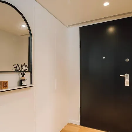 Figueira - 2 Bedrooms And Pool In Areeiro 公寓